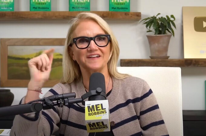 Mel Robbins, experta en crecimiento personal: “Tu rutina de la mañana puede cambiar tu vida entera”