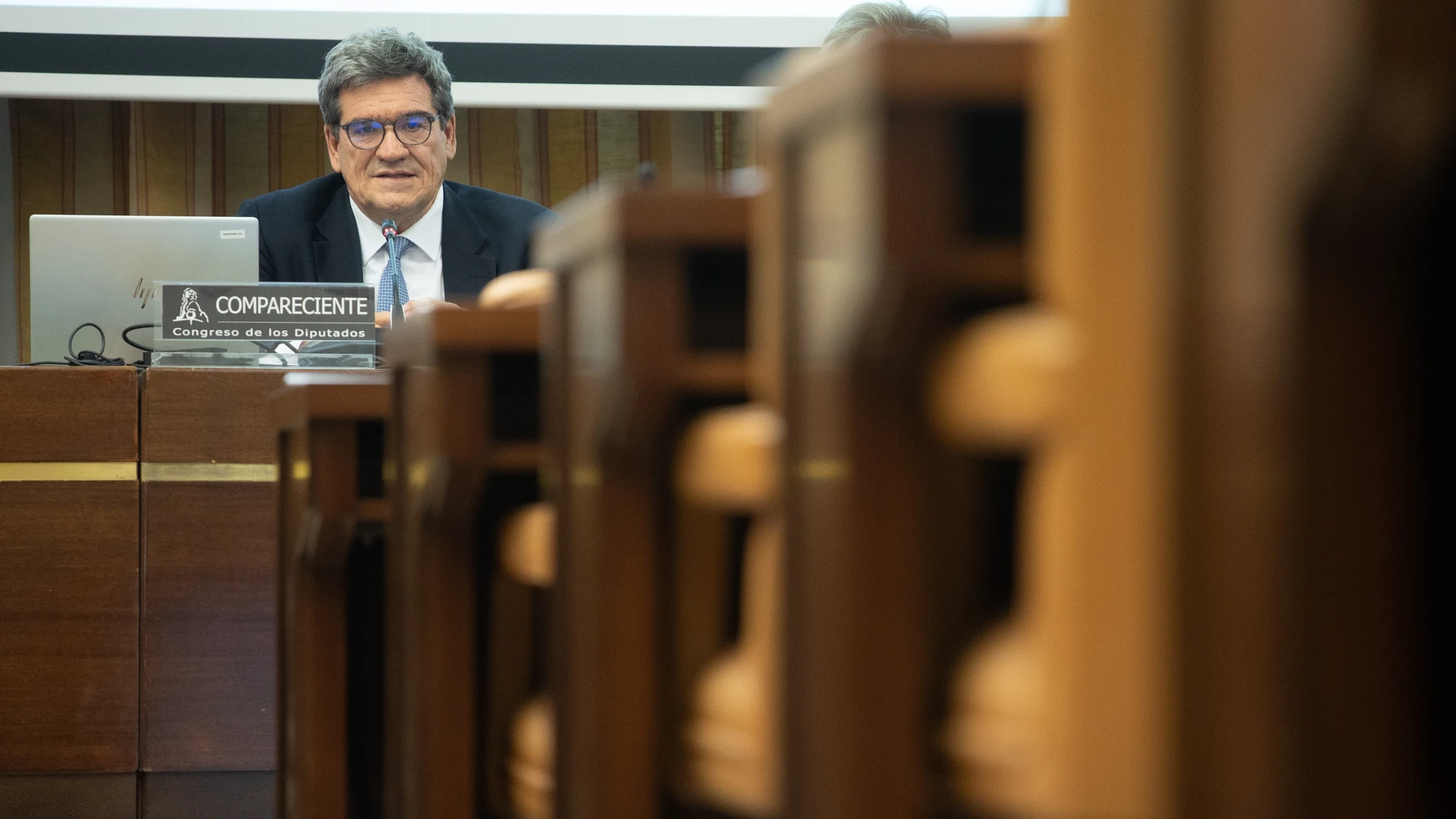 El gobernador del Banco de España, José Luis Escrivá, comparece en la Comisión de Economía, Comercio y Transformación Digital, en el Congreso de los Diputados, a 9 de junio de 2025, en Madrid (España). Durante su comparecencia, el gobernador del Banco de España ha presentado el informe anual del organismo, que analiza el conjunto de la economía española. 09 JUNIO 2025;COMPARECENCIA;CONGRESO;COMISIÓN;ECONOMÍA Alejandro Martínez Vélez / Europa Press 09/06/2025