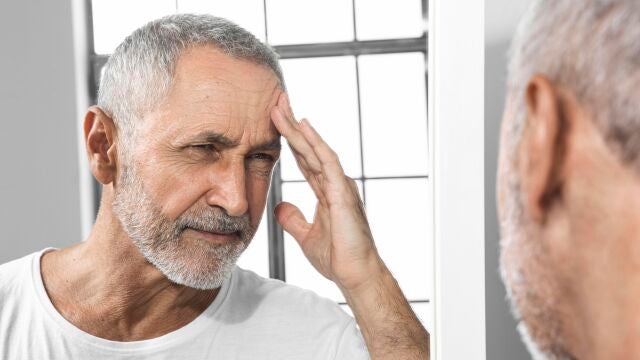 ¿Existe la menopausia en hombres? Un nutricionista lo explica