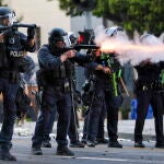 El presidente Trump despliega la Guardia Nacional mientras continúan las protestas contra el ICE en Los Ángeles