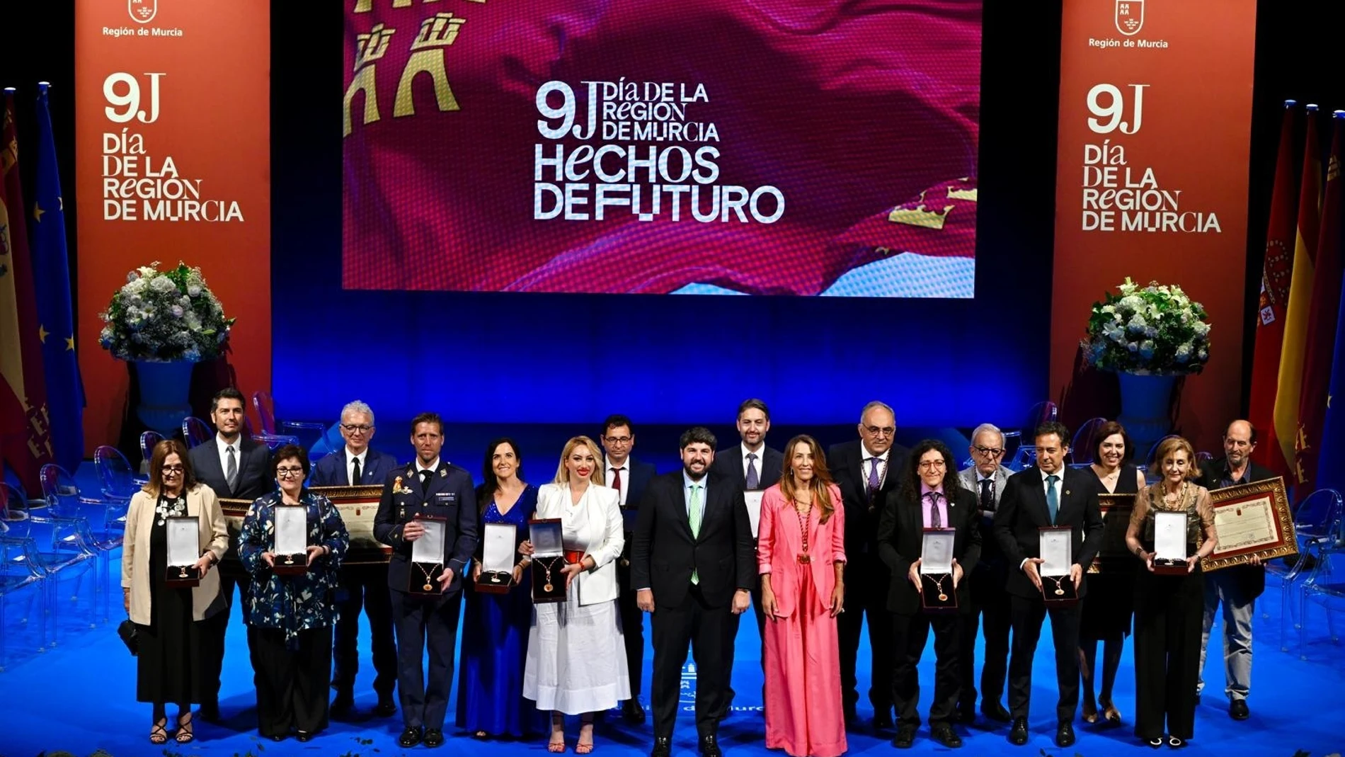López Miras: "Desde Murcia aportamos mucho para hacer más España y pedimos que España mire más a la Región"