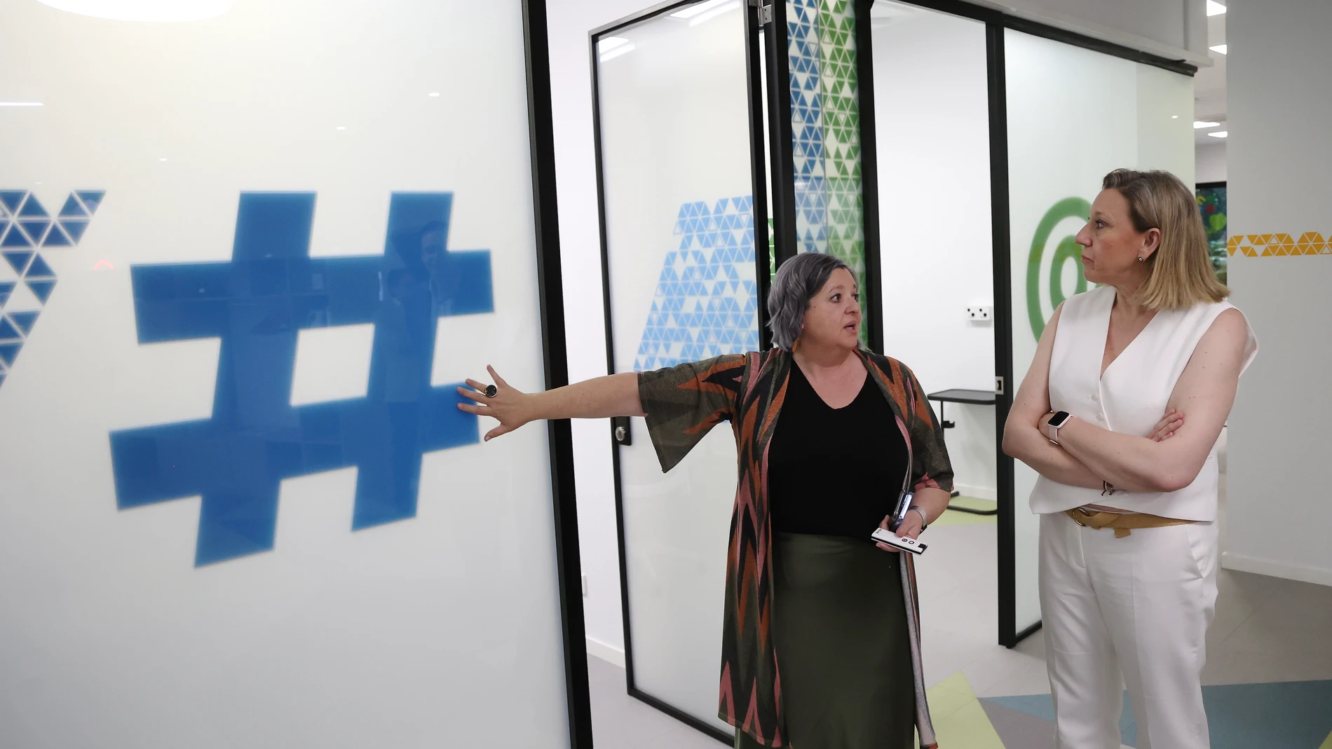 Isabel Blanco visitando las instalaciones de la Fundación Once en Madrid