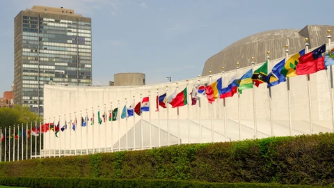 Son 193 países reconocidos por la ONU, así como dos en "Estados en observación" (Ciudad del Vaticano y Palestina), y aunque España reconoce este territorio, no considera a Kosovo y otras naciones