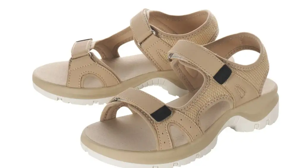 Las sandalias de Lidl que están arrasando este verano: cuestan 12 €, son cómodas y perfectas para caminar sin dolor