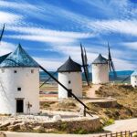 Los famosos molinos de viento de La Mancha.