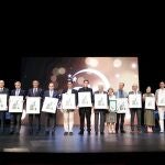 Foto de familia de los premiados por Onda Cero Valladolid