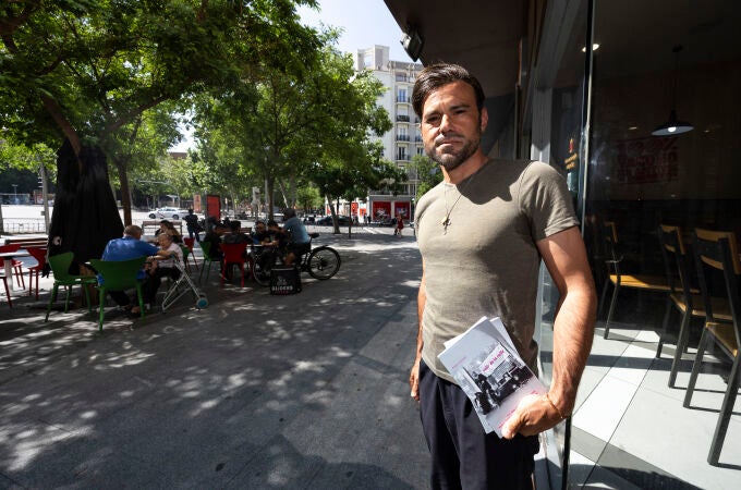Angel Custodio, hombre que vivió en la calle 9 meses y ha escrito un libro de ello.