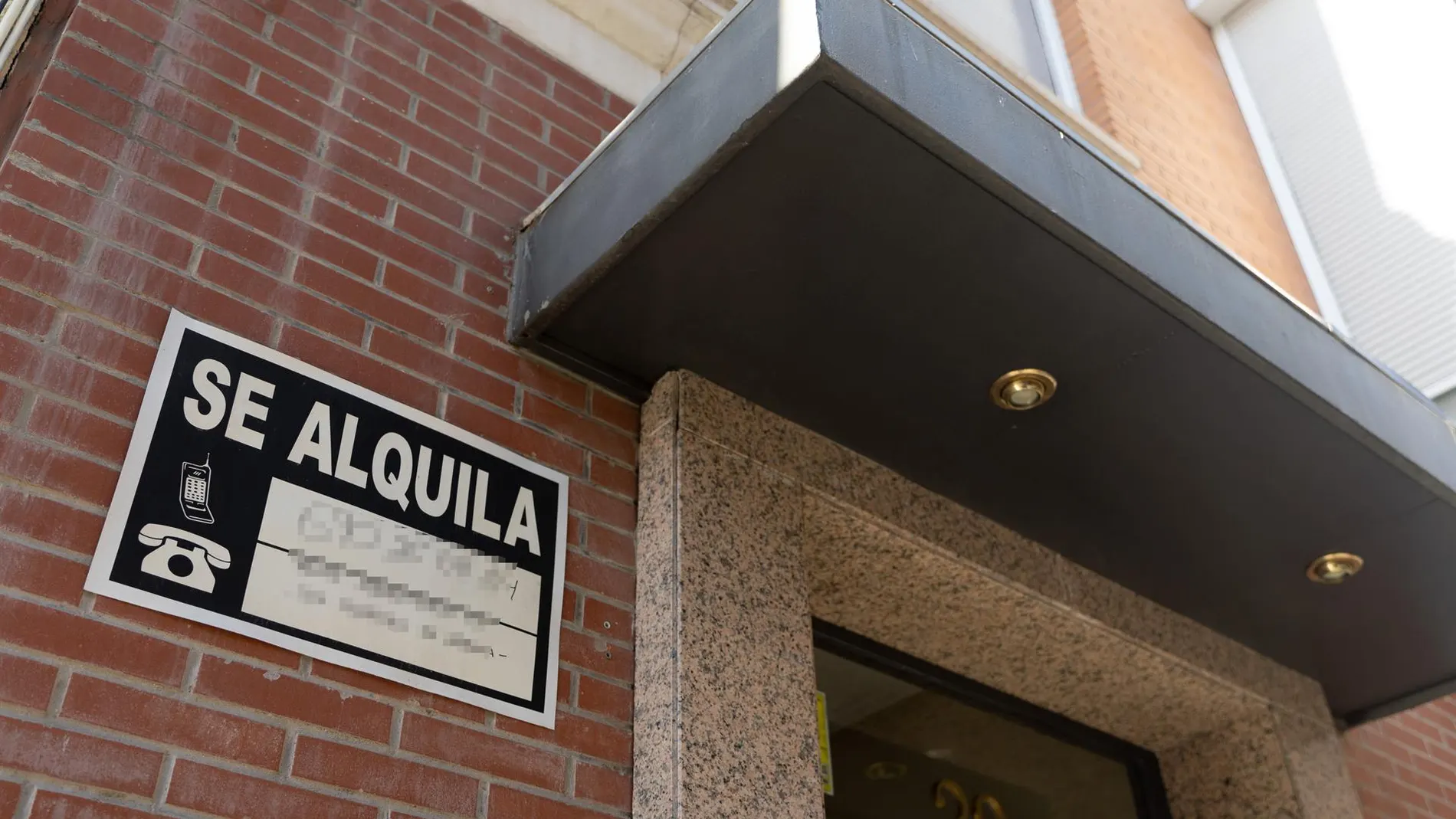 Economía/Vivienda.- El índice de referencia del INE para la actualización del alquiler baja en mayo al 1,99%
