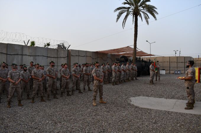 Imagen del relevo de los mandos en la misión en Irak.