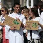 Concentración de médicos ante el Congreso de Los Diputados