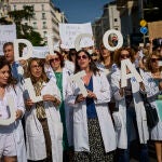 Miles de médicos de toda España están convocados a la huelga este viernes para mostrar su rechazo al borrador 