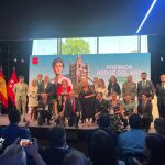Foto de familia de los premiados