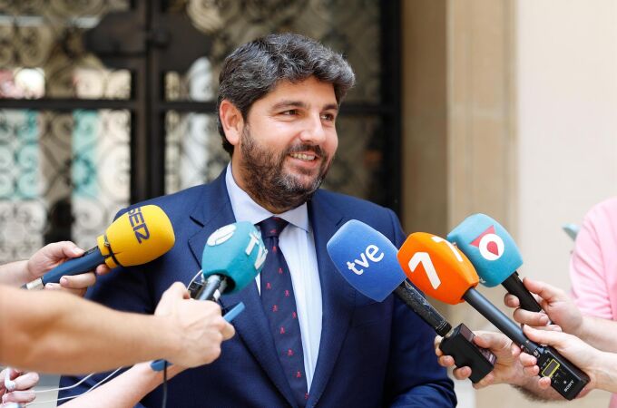 MURCIA.-López Miras exige elecciones: "La trama corrupta del núcleo más cercano a Sánchez ha robado 550.000 euros a la Región"