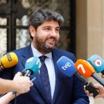 MURCIA.-López Miras exige elecciones: "La trama corrupta del núcleo más cercano a Sánchez ha robado 550.000 euros a la Región"