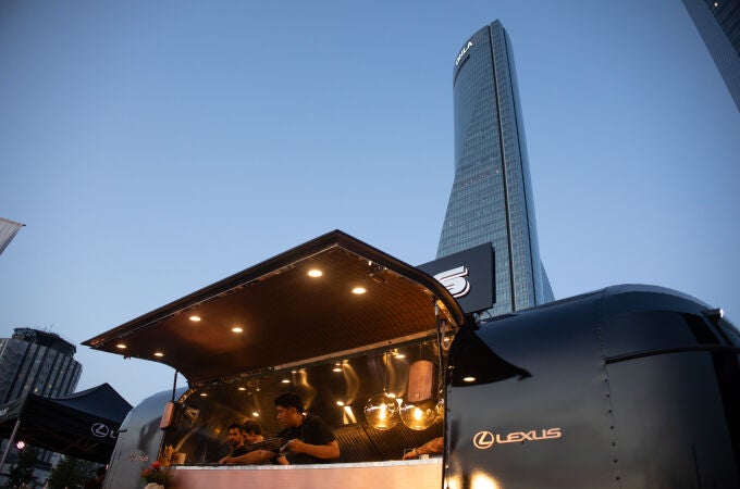 Lexus presenta el proyecto ‘Omotenashi on-the-go’ con un food truck de alta gastronomía en el Espacio Caleido