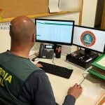 La Guardia Civil detiene a un joven por acosar a su expareja con más de un centenar de llamadas ocultas