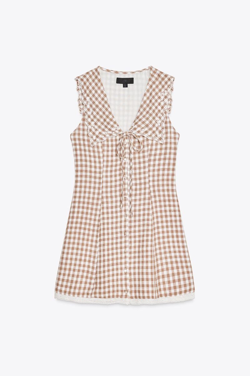 Vestido corto cuadro vichy cuello bobo.
