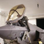 Israel dice que 200 aviones lanzaron el ataque contra más de 100 objetivos en Irán