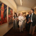 El presidente de la Generalitat, Carlos Mazón, ha visitado hoy las exposiciones de Lorenzo Aguirre en el Museo de Bellas Artes de Alicante