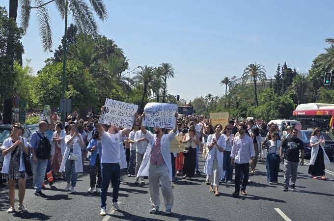 Facultativos que asisten en la huelga