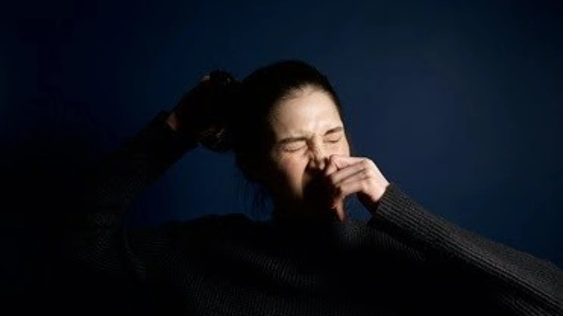 Mujer con alergia. REMITIDA / HANDOUT por QUIRONSALUD Fotografía remitida a medios de comunicación exclusivamente para ilustrar la noticia a la que hace referencia la imagen, y citando la procedencia de la imagen en la firma 13/06/2025