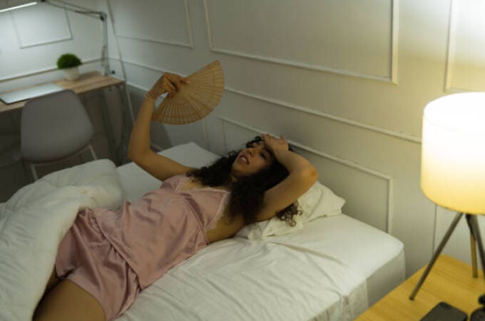 Tres trucos eficaces para dormir bien en noches calurosas sin aire acondicionado