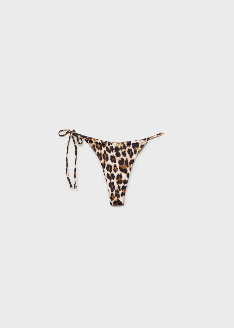 Braguita bikini de estampado animal.