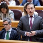Albares recalca a Vox que España "no renuncia y nunca va a renunciar" a la reivindicación sobre Gibraltar