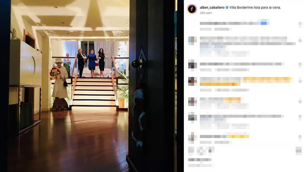 Escalinata en la entrada de la casa