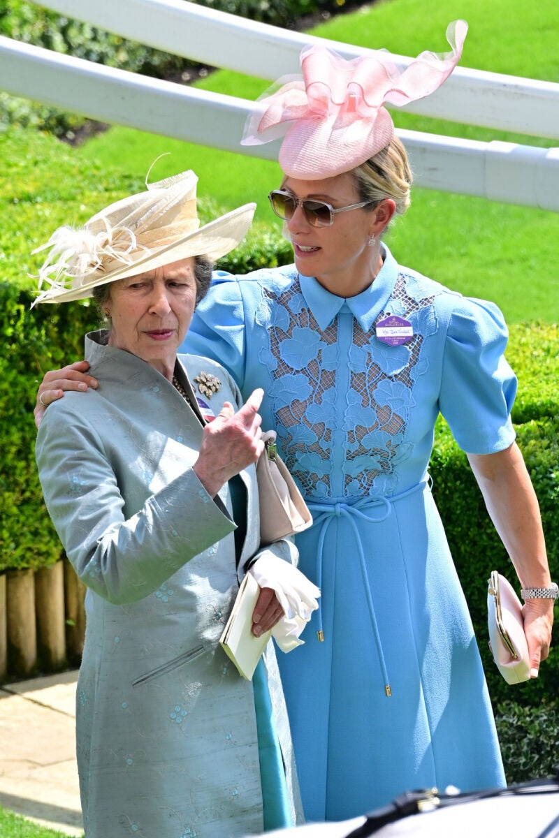 La princesa Ana y Zara Tindall en Ascot