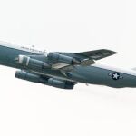 EE. UU. activa su 'olfateador nuclear', el único avión del mundo que detecta materiales nucleares en el aire.