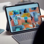 Con Snapdragon 8 Gen 3, pantalla de 144 Hz y cuatro altavoces, no cabe duda de que la OnePlus Pad 2 va en serio