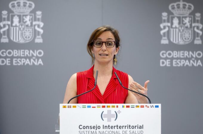 Mónica García aboga por "vigilar" las campañas como la reciente sobre la obesidad