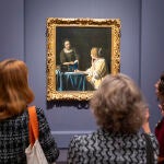 Una muestra de arte en Nueva York invita a descifrar tres “cartas de amor de Vermeer”