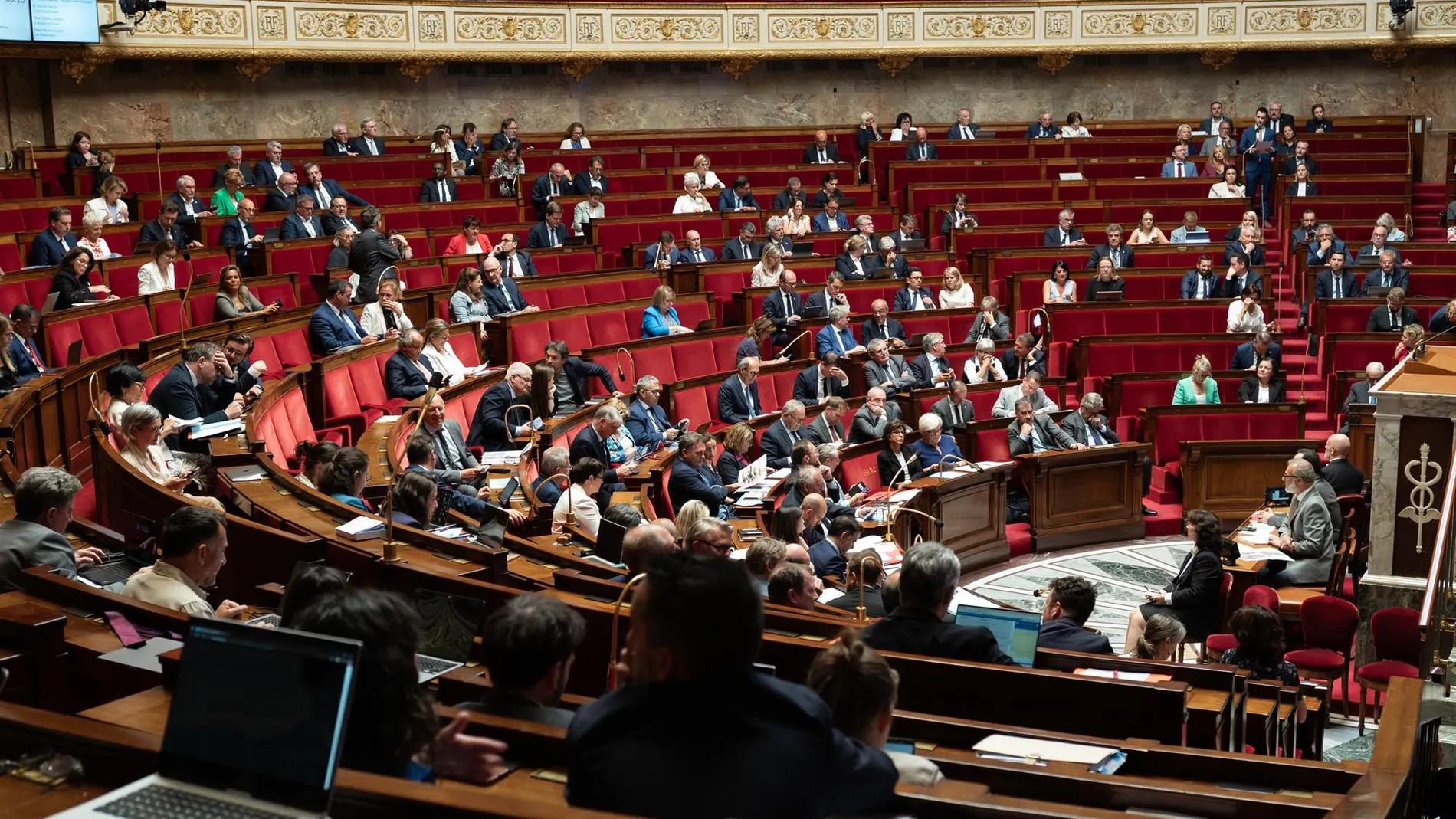 Francia.- Una comisión de la Asamblea Nacional aprueba investigar los vínculos entre partidos políticos e islamismo