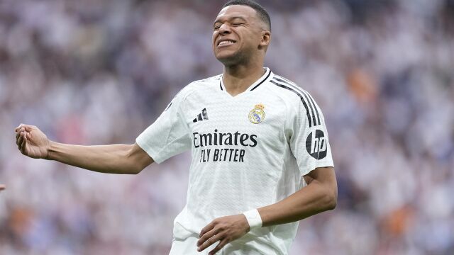 Fútbol.- AMP.- El delantero del Real Madrid Kylian Mbappé deja el hospital tras un cuadro agudo de gastroenteritis