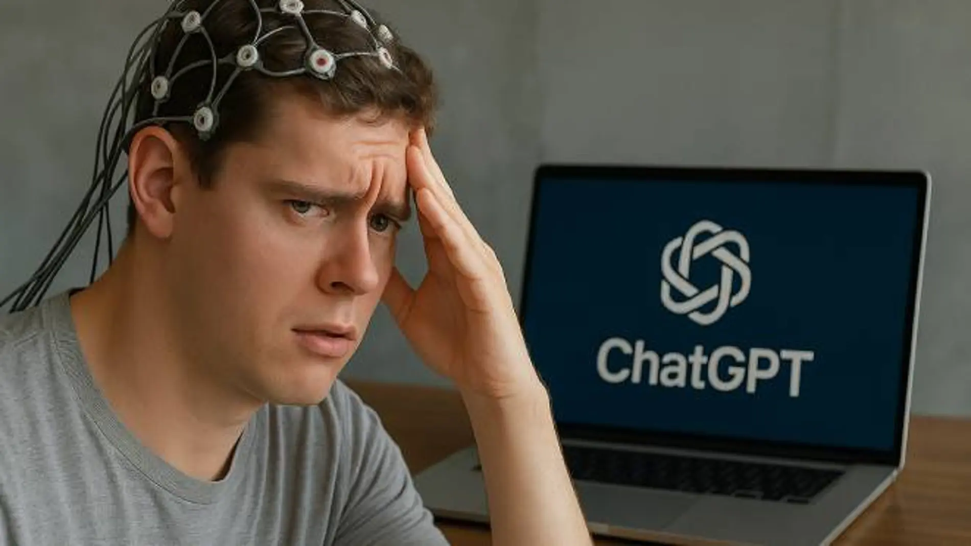 Un estudio del MIT concluye que la IA te hace más tonto: usar ChatGPT reduce un 47 % la conectividad neuronal.