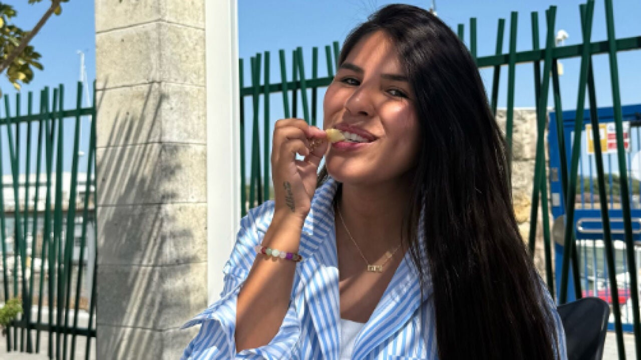 Isa Pantoja da a luz a su primer hijo en común con Asraf Beno: "Bienvenido  a nuestras vidas"