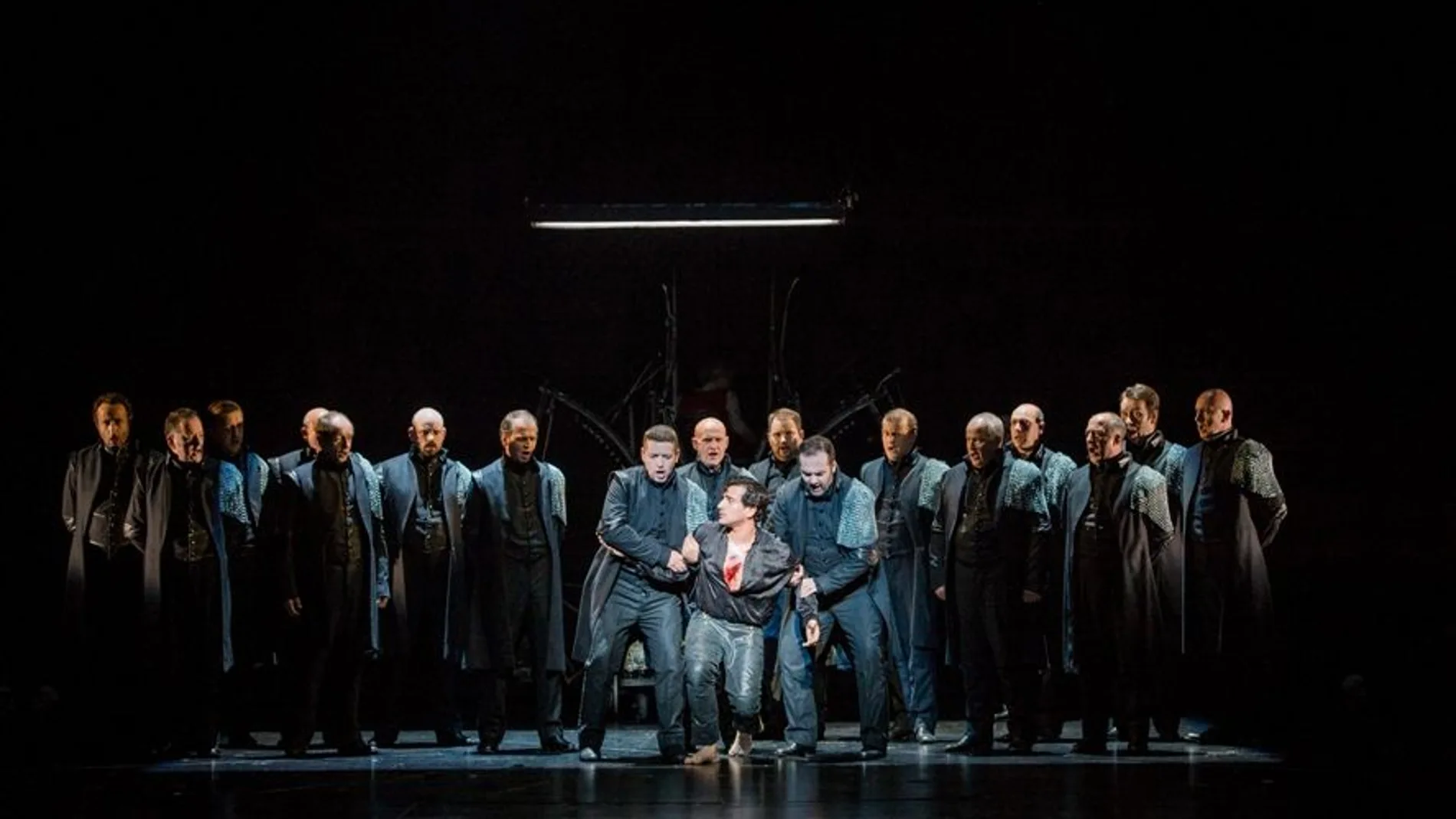 Una escena de la representación de "Roberto Devereux" bajo la dirección musical de Francesco Lanzillotta