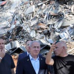 El primer ministro israelí, Benjamin Netanyahu, visita el destruido Instituto de Ciencias Weizmann