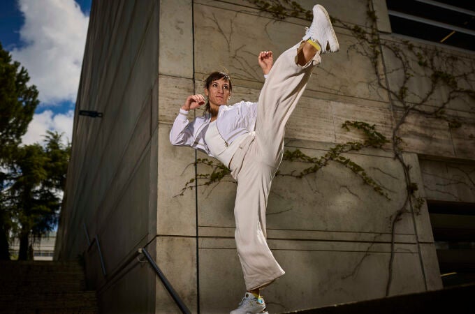Entrevista con la deportista española de kárate Sandra Sánchez, considerada la mejor de la historia en la categoría de kata femenino individual al ser número 1 del ranking por la Federación Mundial de Karate (WKF) después de permanecer durante seis años consecutivos como líder de la clasificación mundial. © Alberto R. Roldán / Diario La Razón. 15 04 2025