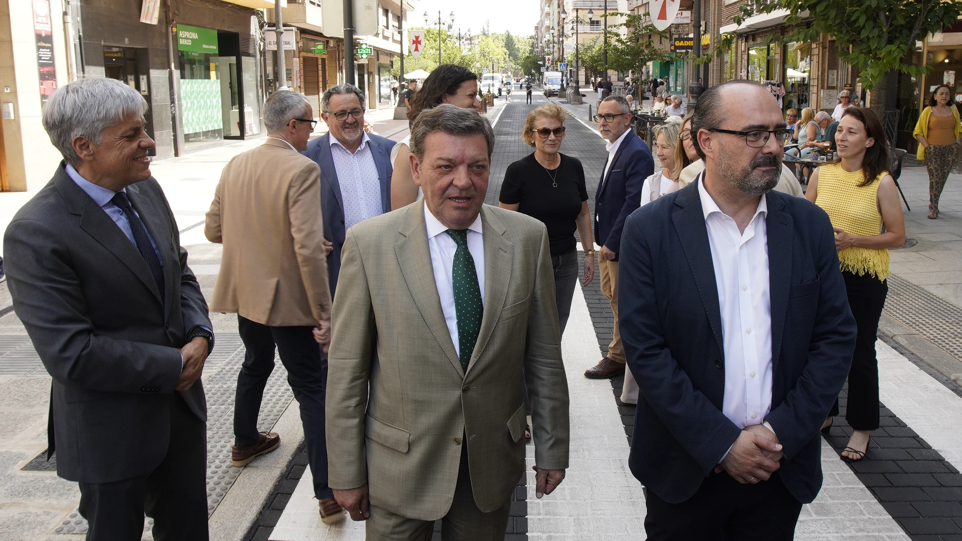 Luis Miguel González Gago y Marco Morala visitan las obras realizadas en Ponferrada