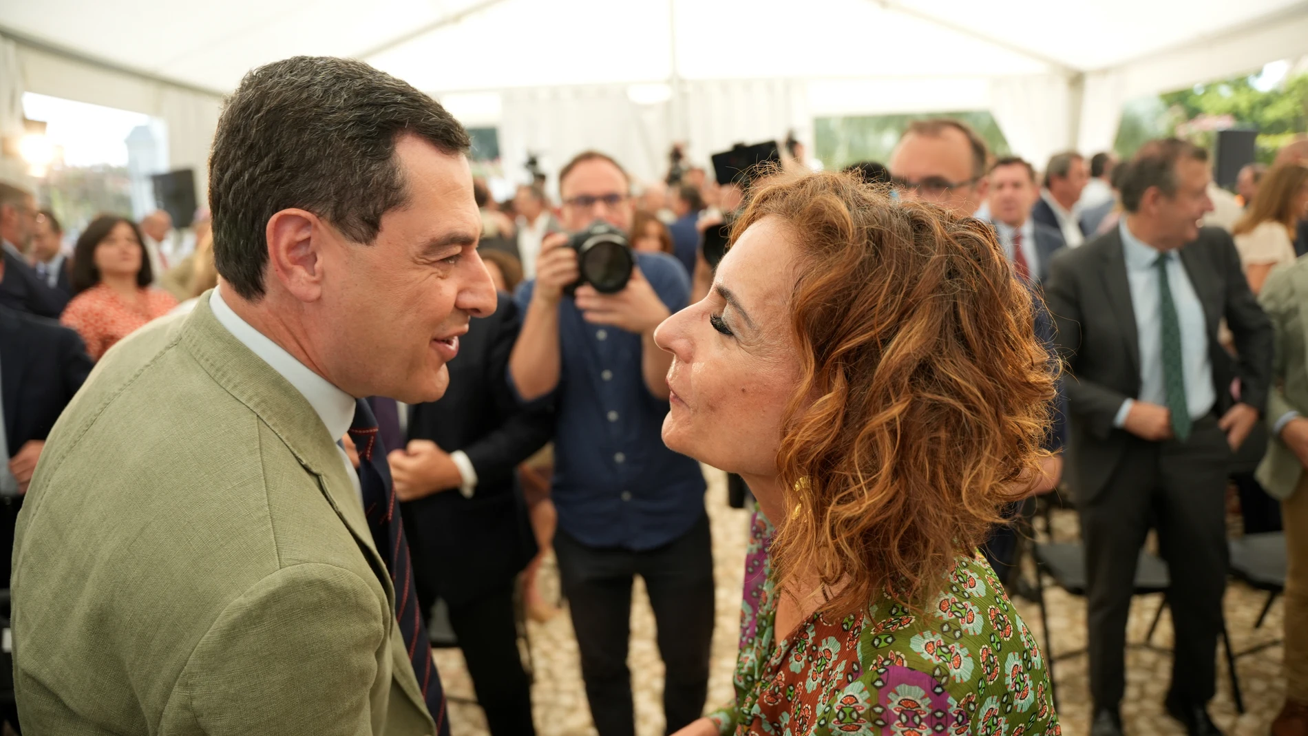 Juanma Moreno y María Jesús Montero
