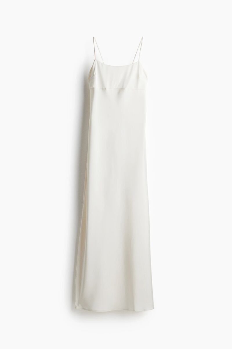 Vestido blanco satinado.