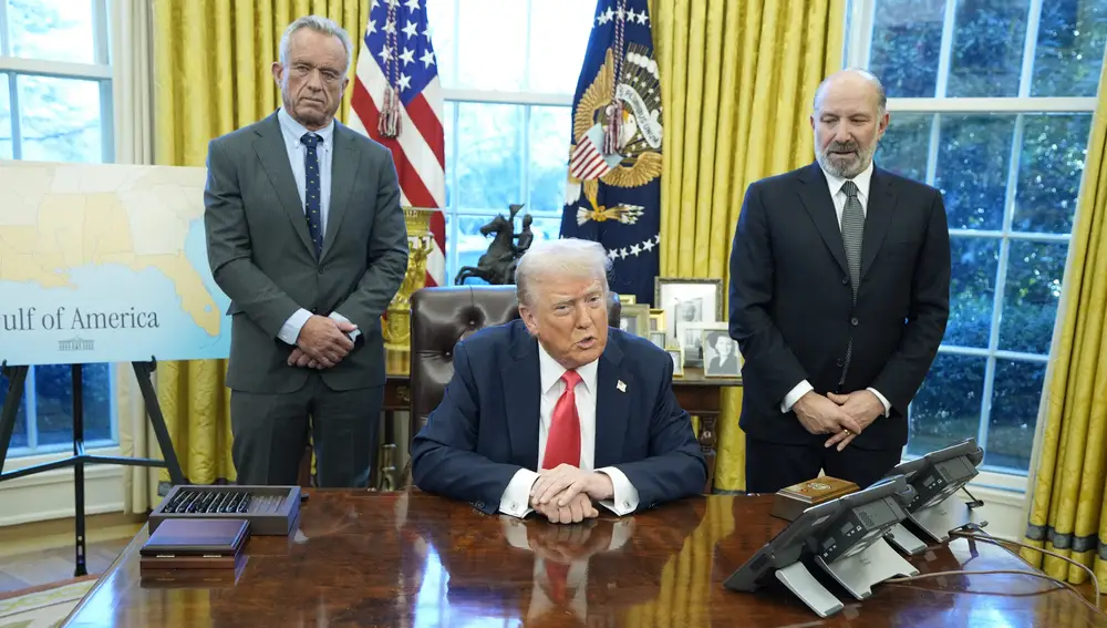 Robert Kennedy, en el despacho oval con Trump y Howard Lutnick, secretario de Comercio de EEUU