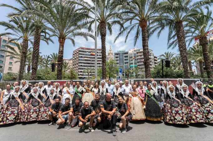 La última mascletà de las Hogueras de la Alicante: Un sentido homenaje al pirotécnico Pedro Luis Sirvent