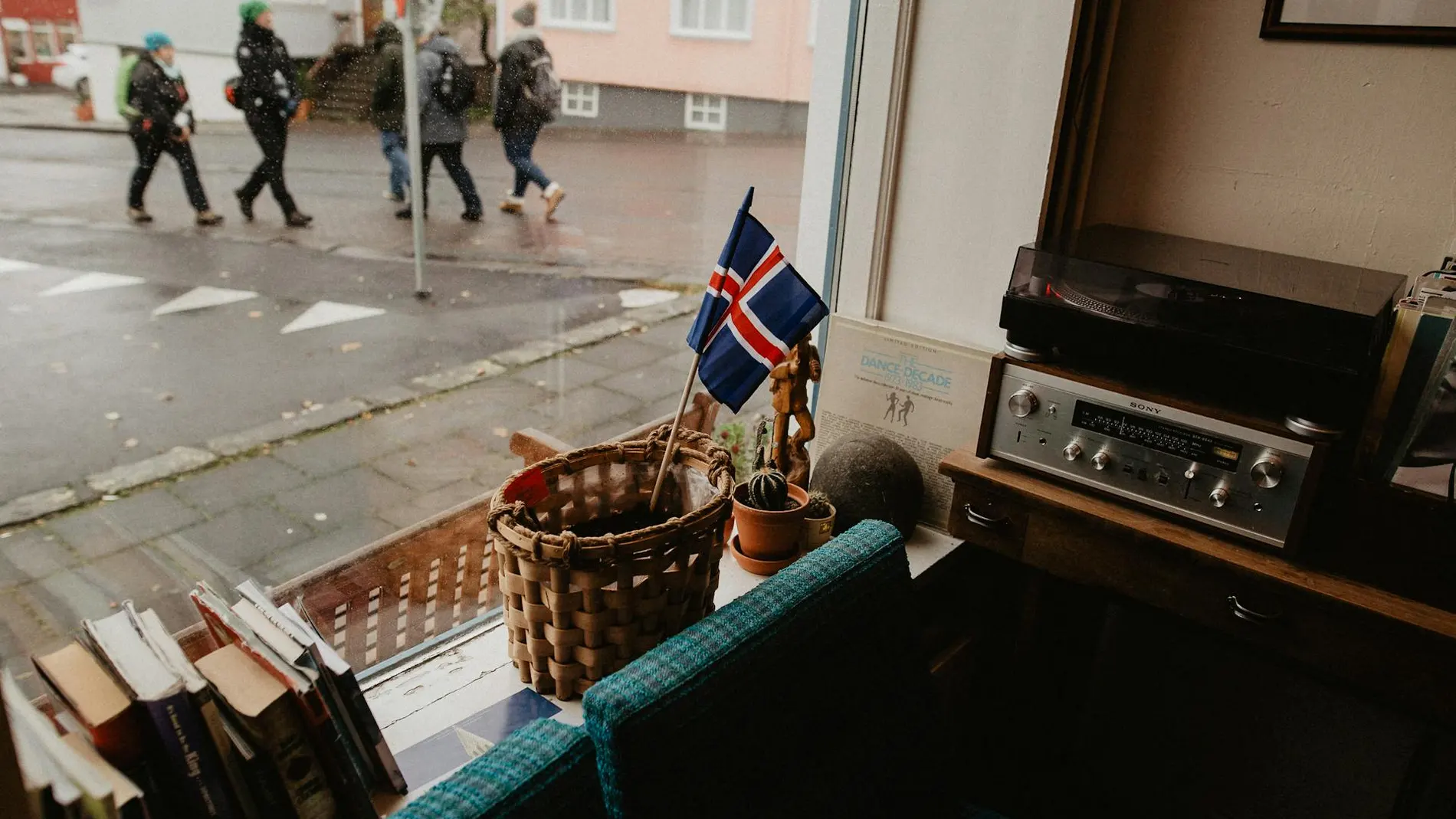 Bandera de Islandia en una cafetería