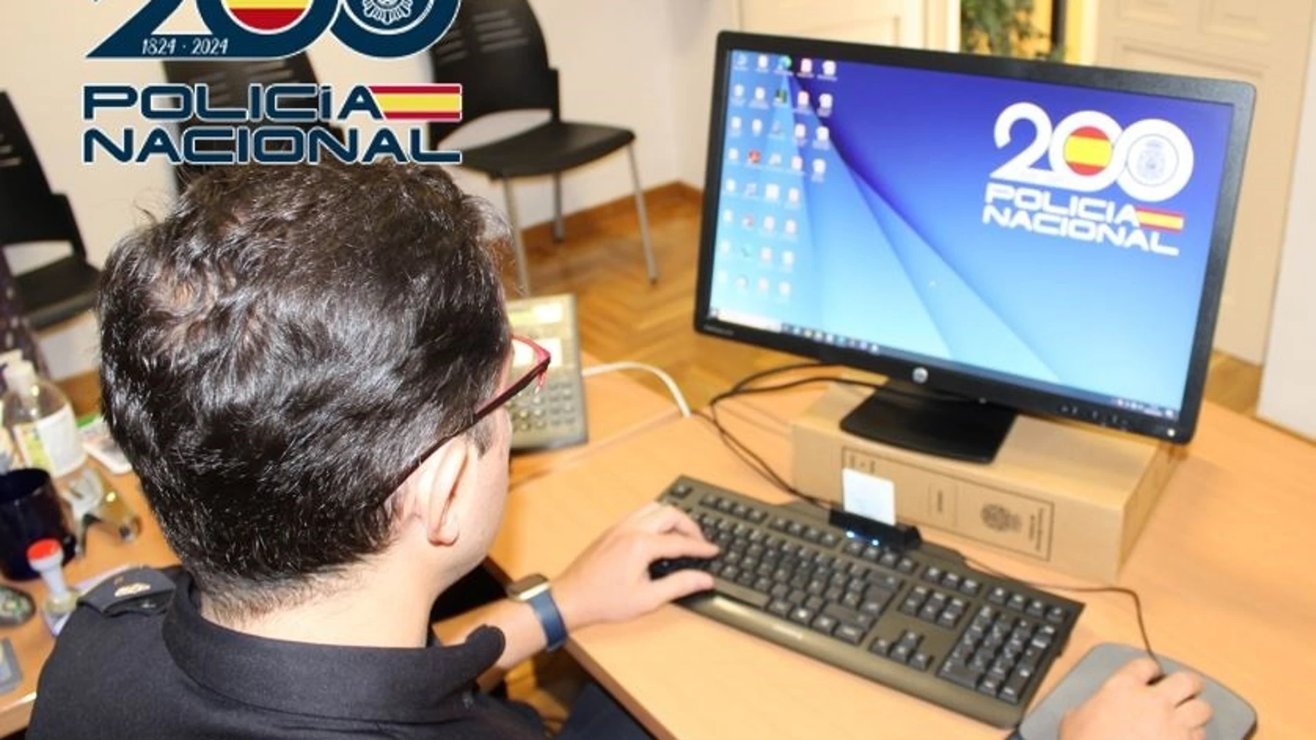 Detenido un joven acusado de mantener conversaciones de índole sexual con tres niñas por un chat