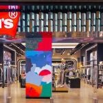 Descubre por qué todos quieren esta Levi’s: Red Tab Vintage rebajada a lo grande
