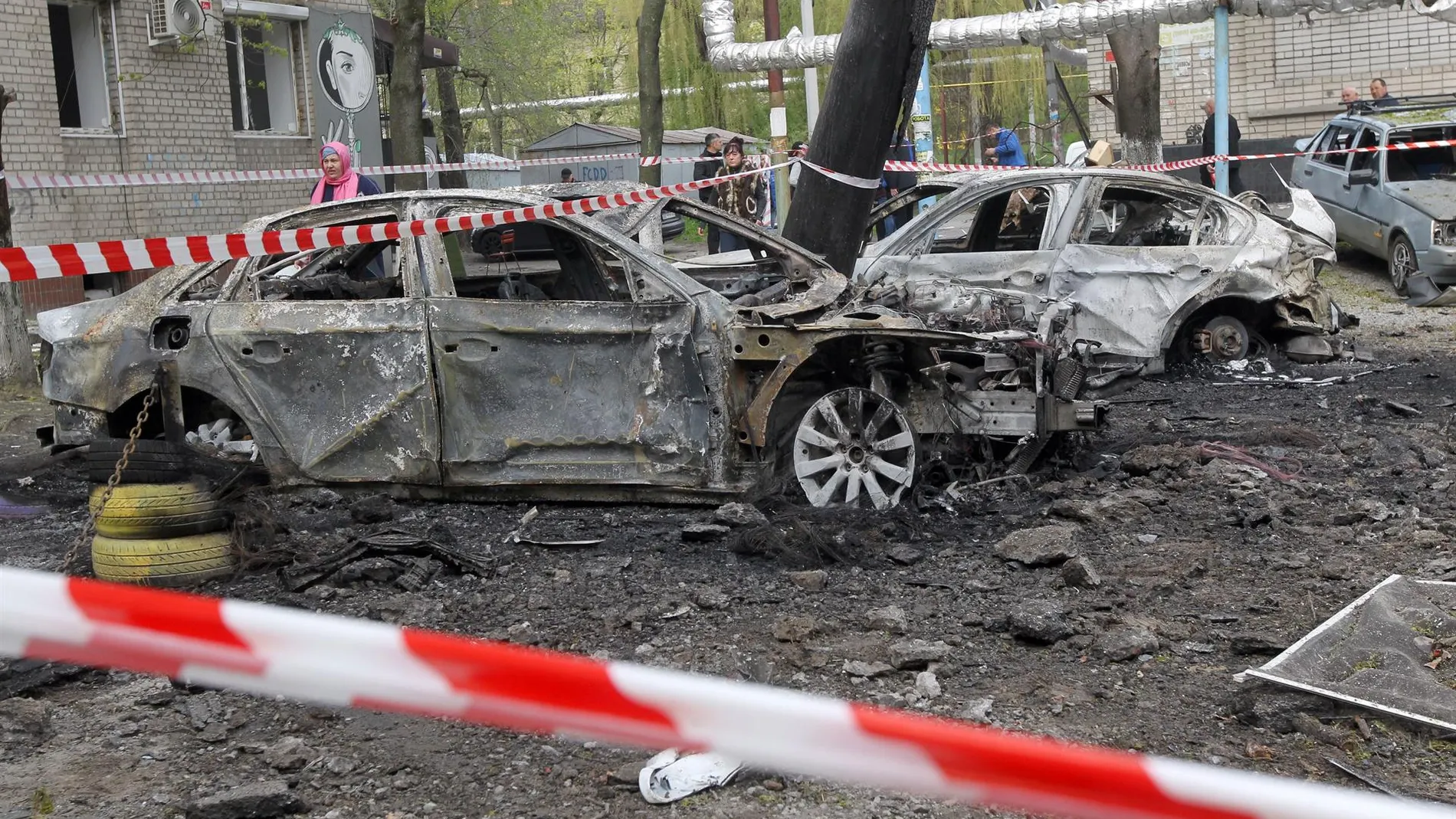 Ucrania.- AMP2.- Mueren once personas y cien resultan heridas en un ataque de Rusia sobre la ciudad ucraniana de Dnipró